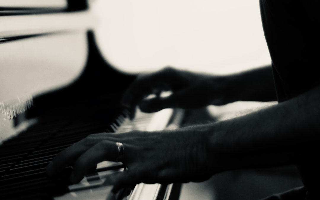 Apprendre le Piano La gamme de FA mineur blues MOTIF N°4