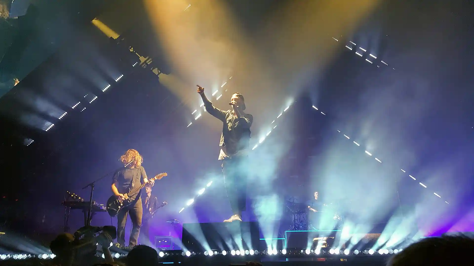 onerepublic performing in toronto, canada, aug 2017