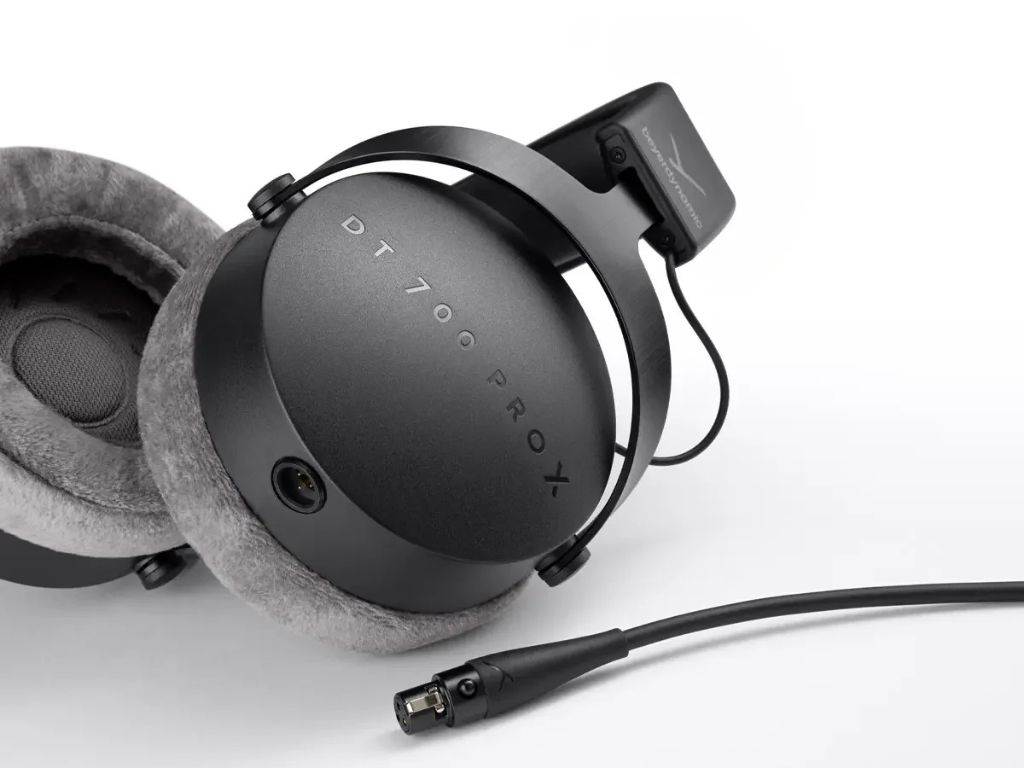 Beyerdynamic DT 700 PRO X
