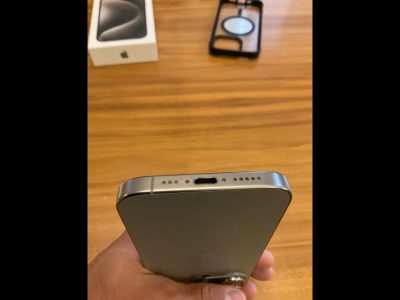 iPhone 15 Pro 256 GO Titane naturel