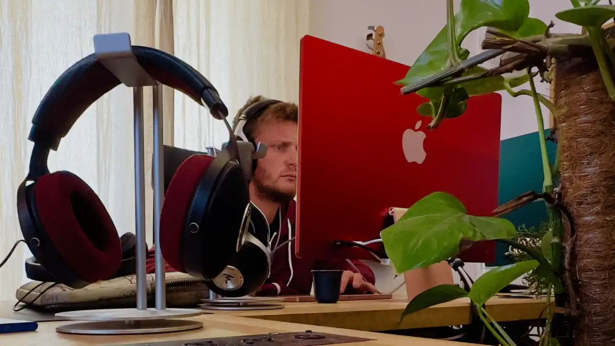 Cabines de mixage et mastering professionnelles traitées acoustiquement